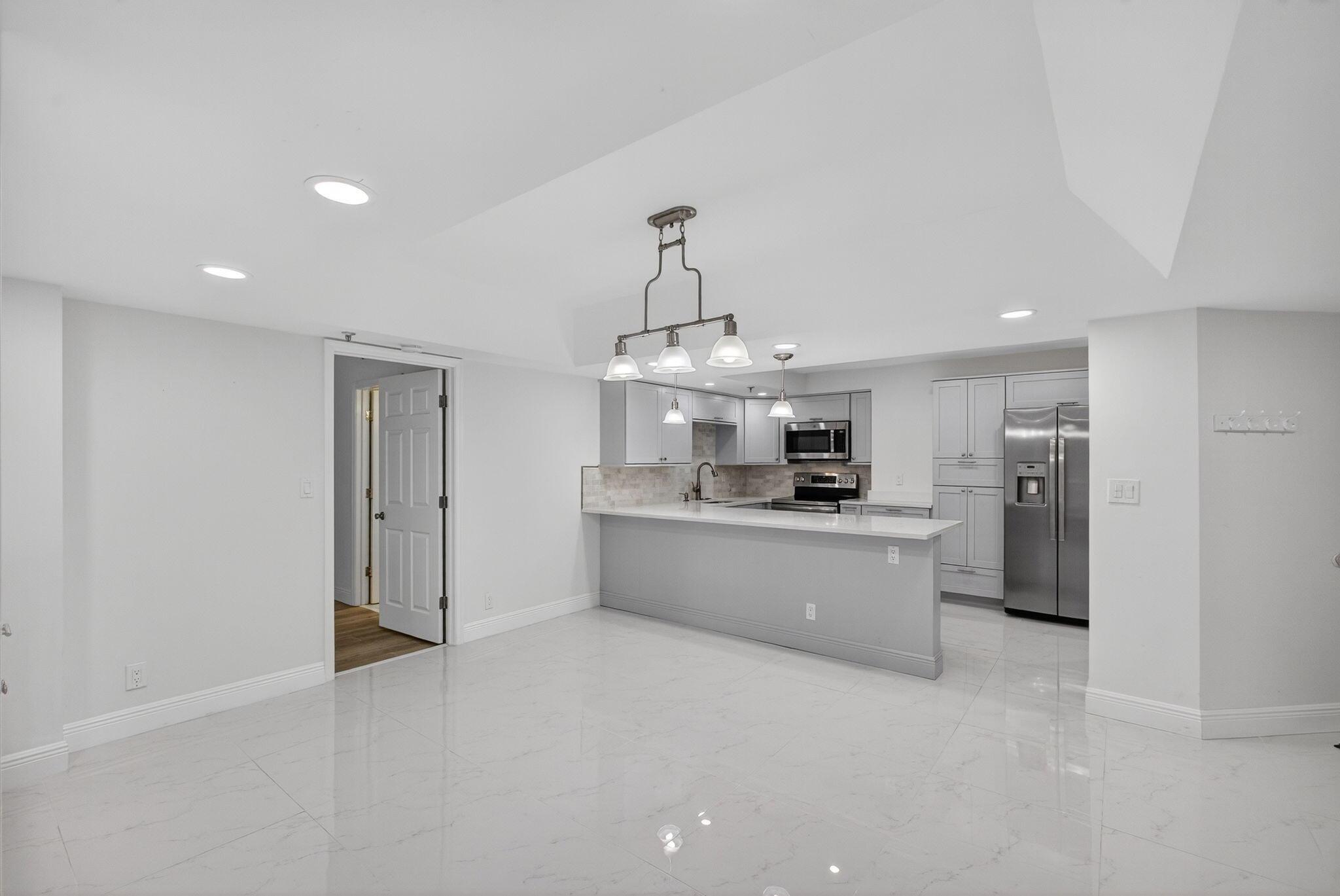 CORINTHIANS CONDO - Residential