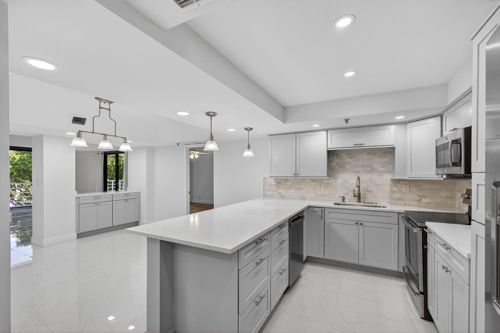 CORINTHIANS CONDO - Residential