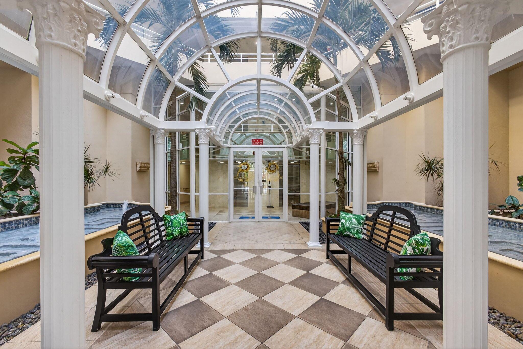 CORINTHIANS CONDO - Residential