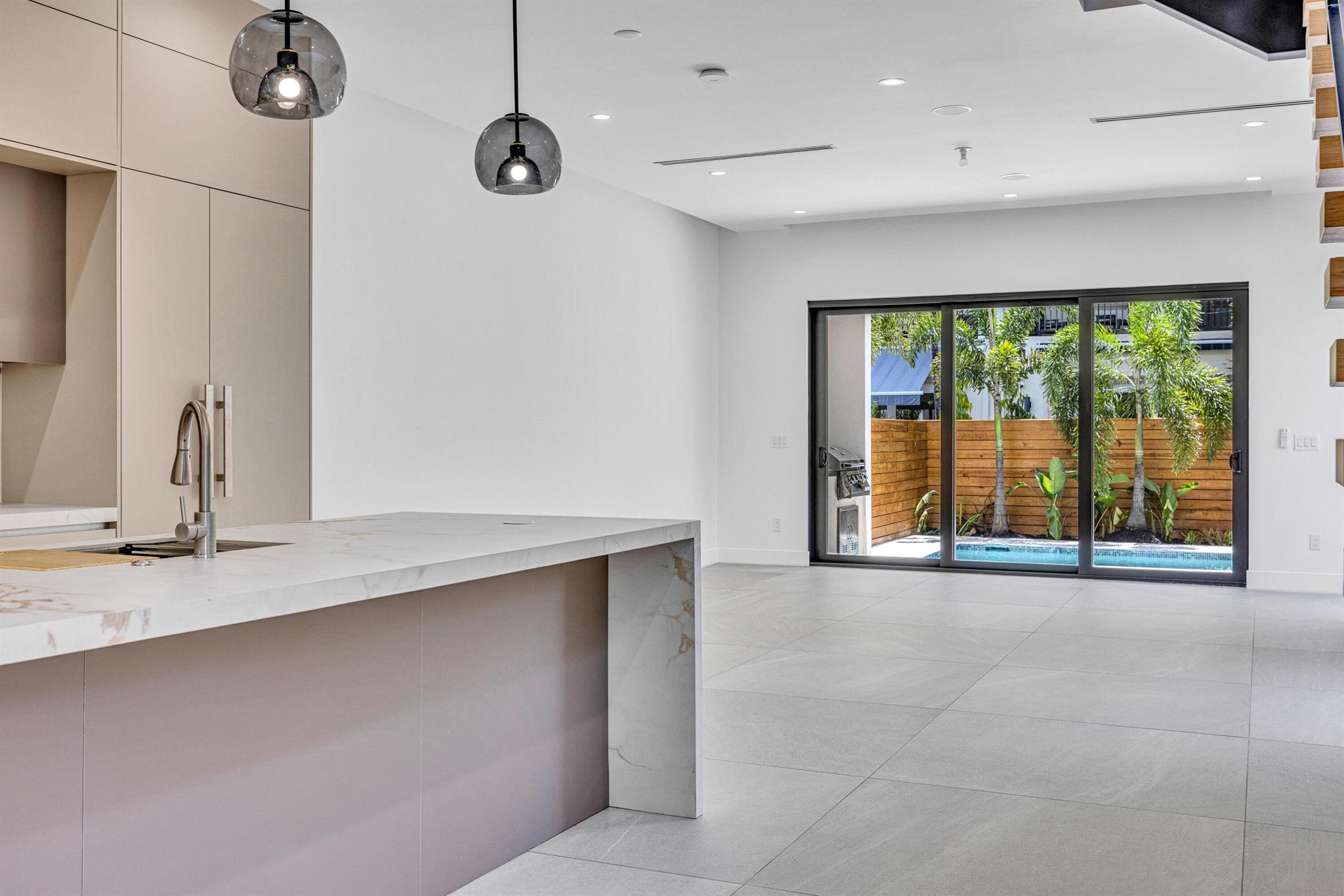 23 SE 12 Avenue B