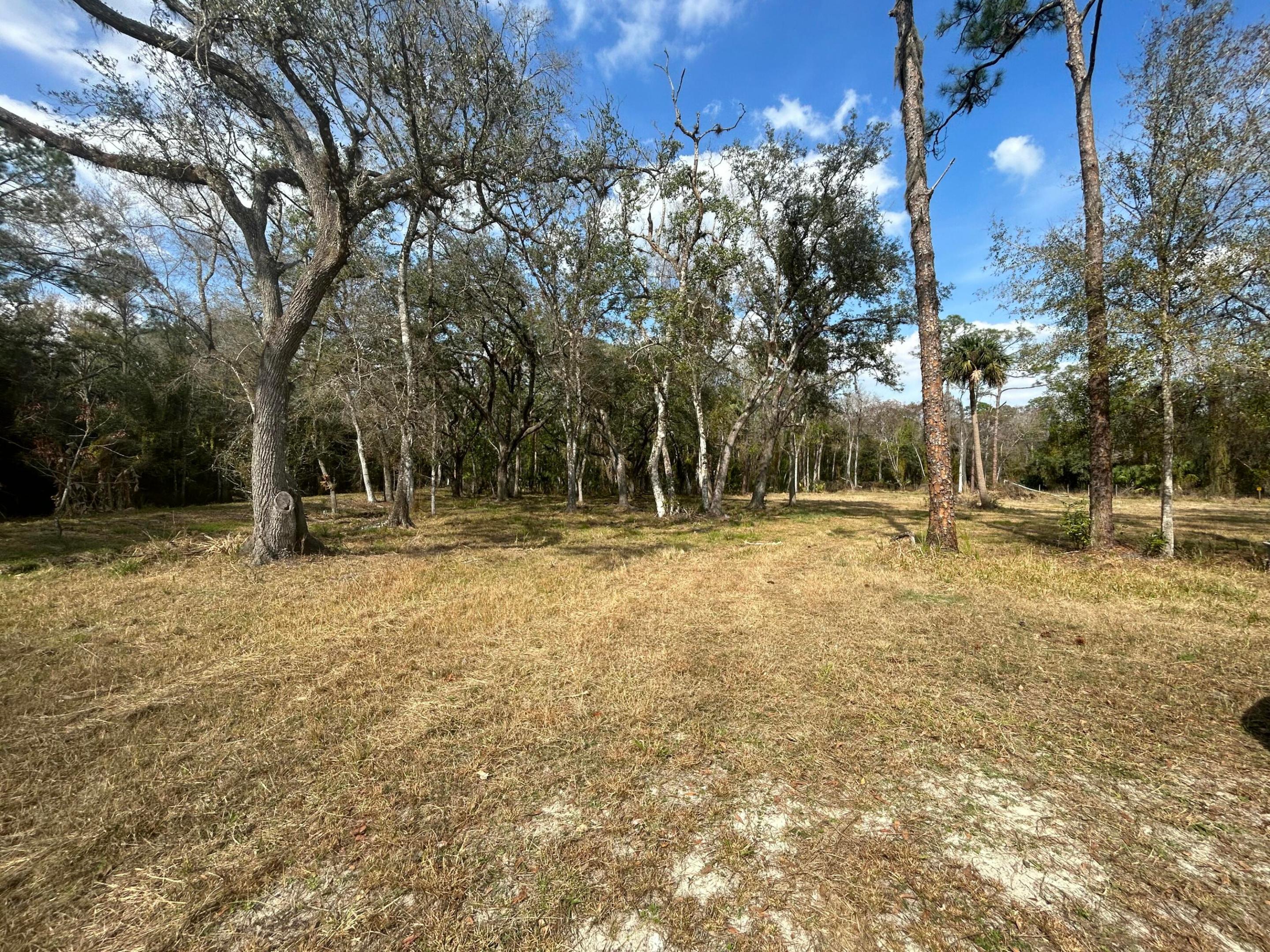 GRAND PRIX RANCHES - Land