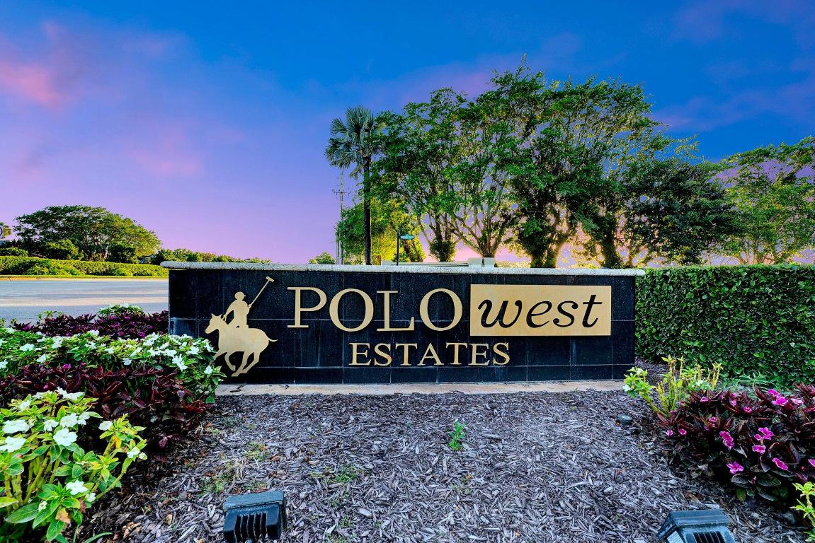 2386 Sunderland Avenue