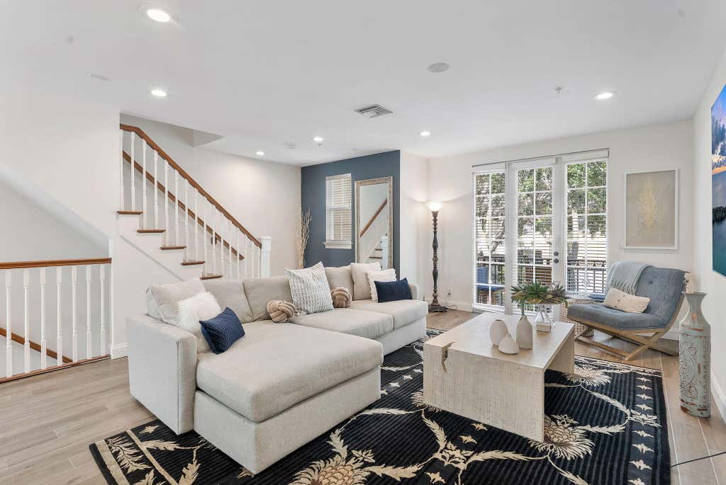 Photo of 1035 W Heritage Club Circle, Delray Beach, FL 33483 (MLS # B26057572)