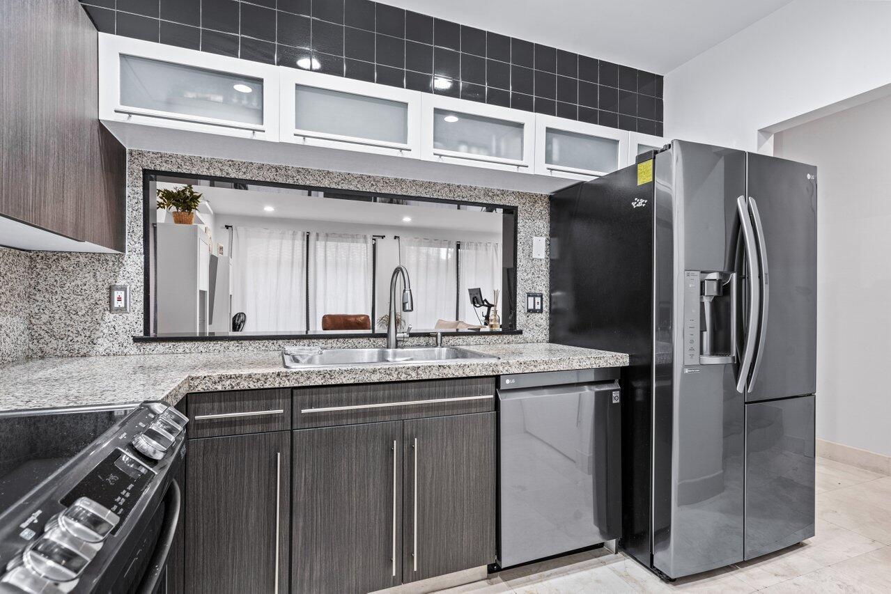 MARINA COVE AT HARBOR VILG CONDO - Residential