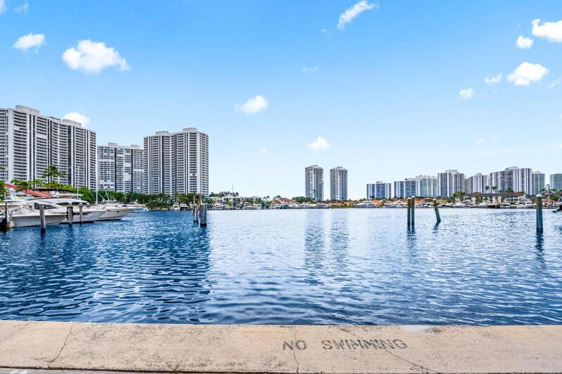 MARINA COVE AT HARBOR VILG CONDO - Residential