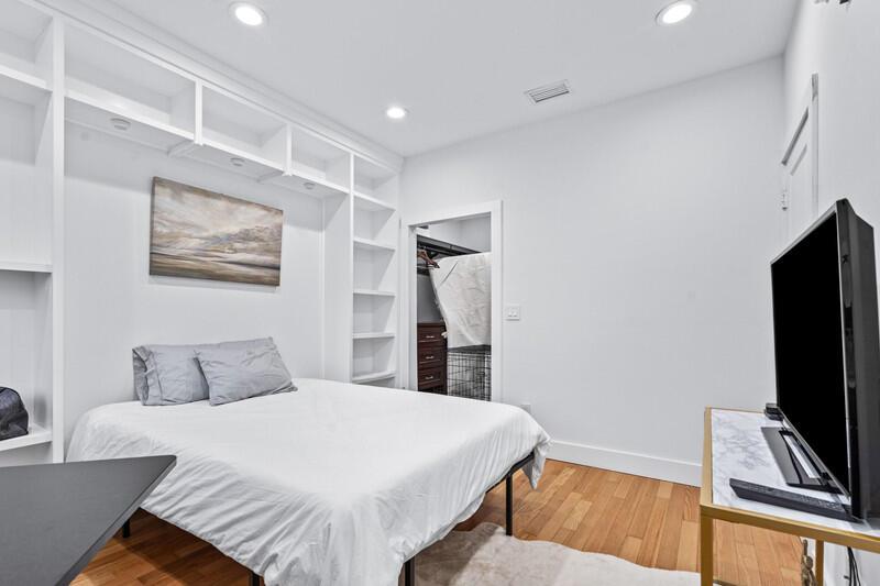 MARINA COVE AT HARBOR VILG CONDO - Residential