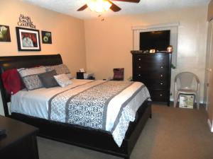 FOREST HILL GARDENS CONDO - Residential