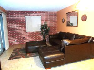 FOREST HILL GARDENS CONDO - Residential