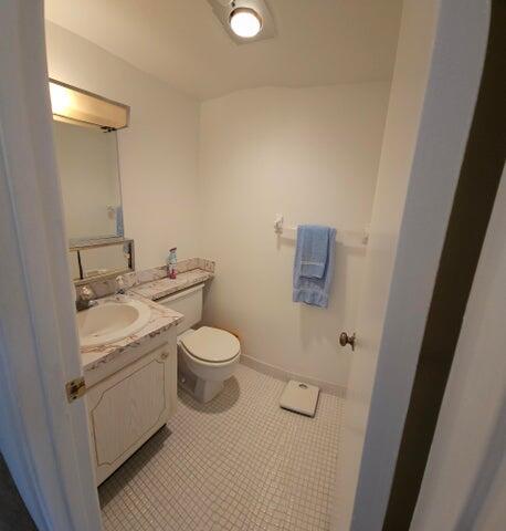 Village Green II Sussex Bldg - Residential