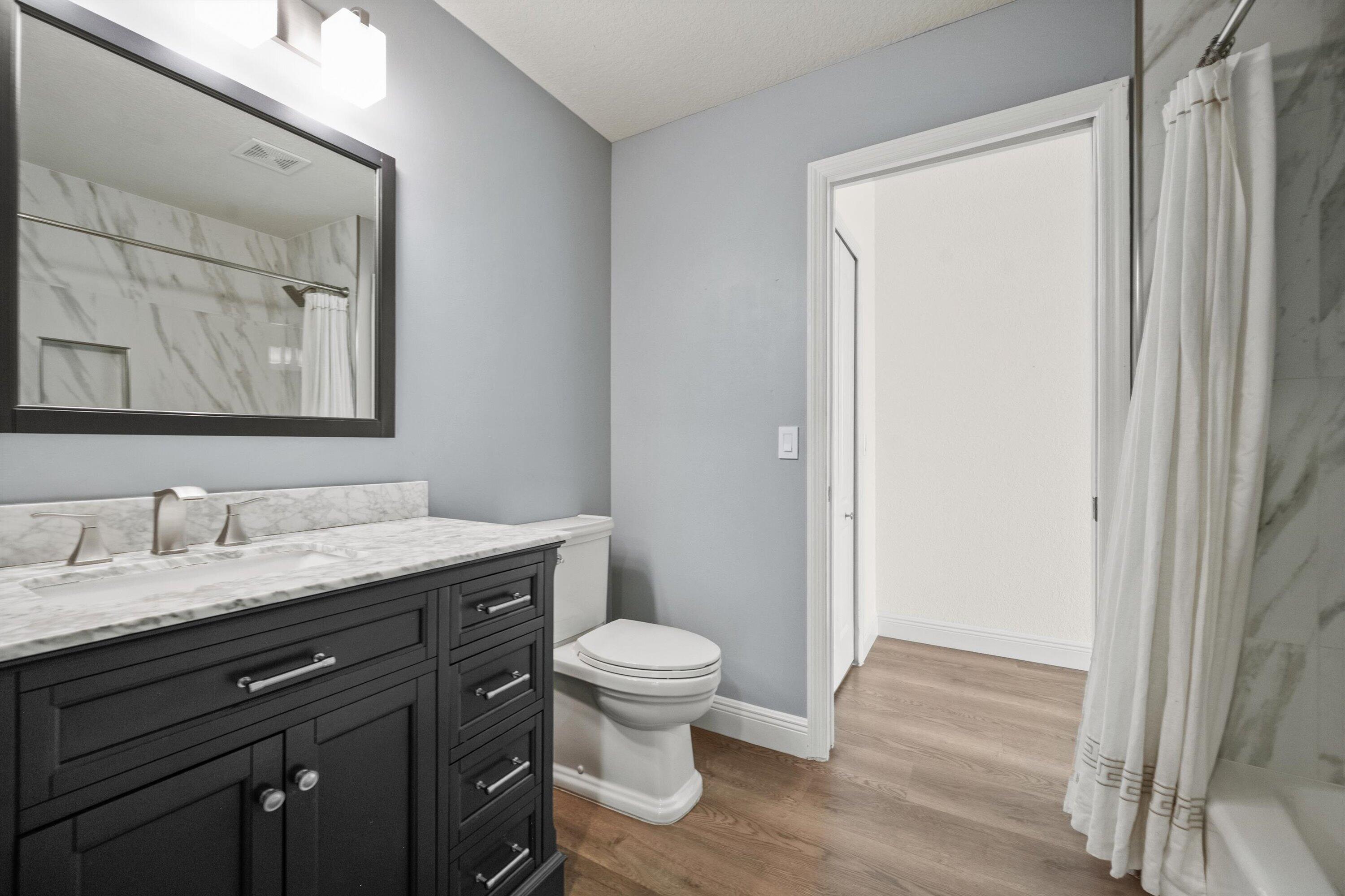 RESIDENCES AT LEGACY PLACE CONDO - Residential Lease