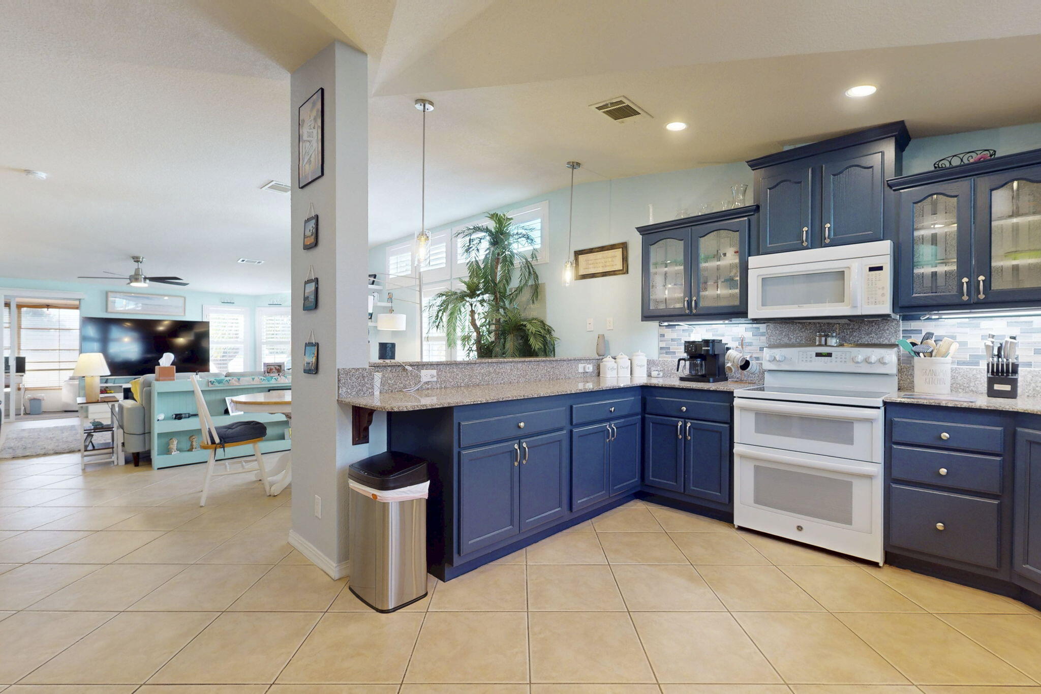 FAIRWAYS AT SAVANNA CLUB - Residential