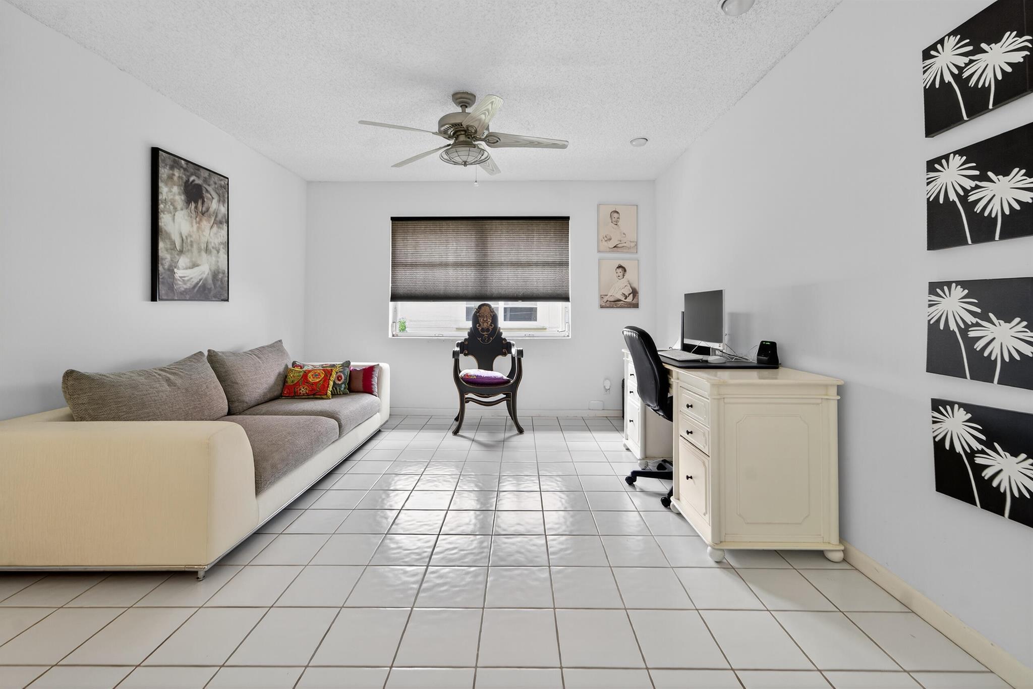 HUNTINGTON POINTE - Residential