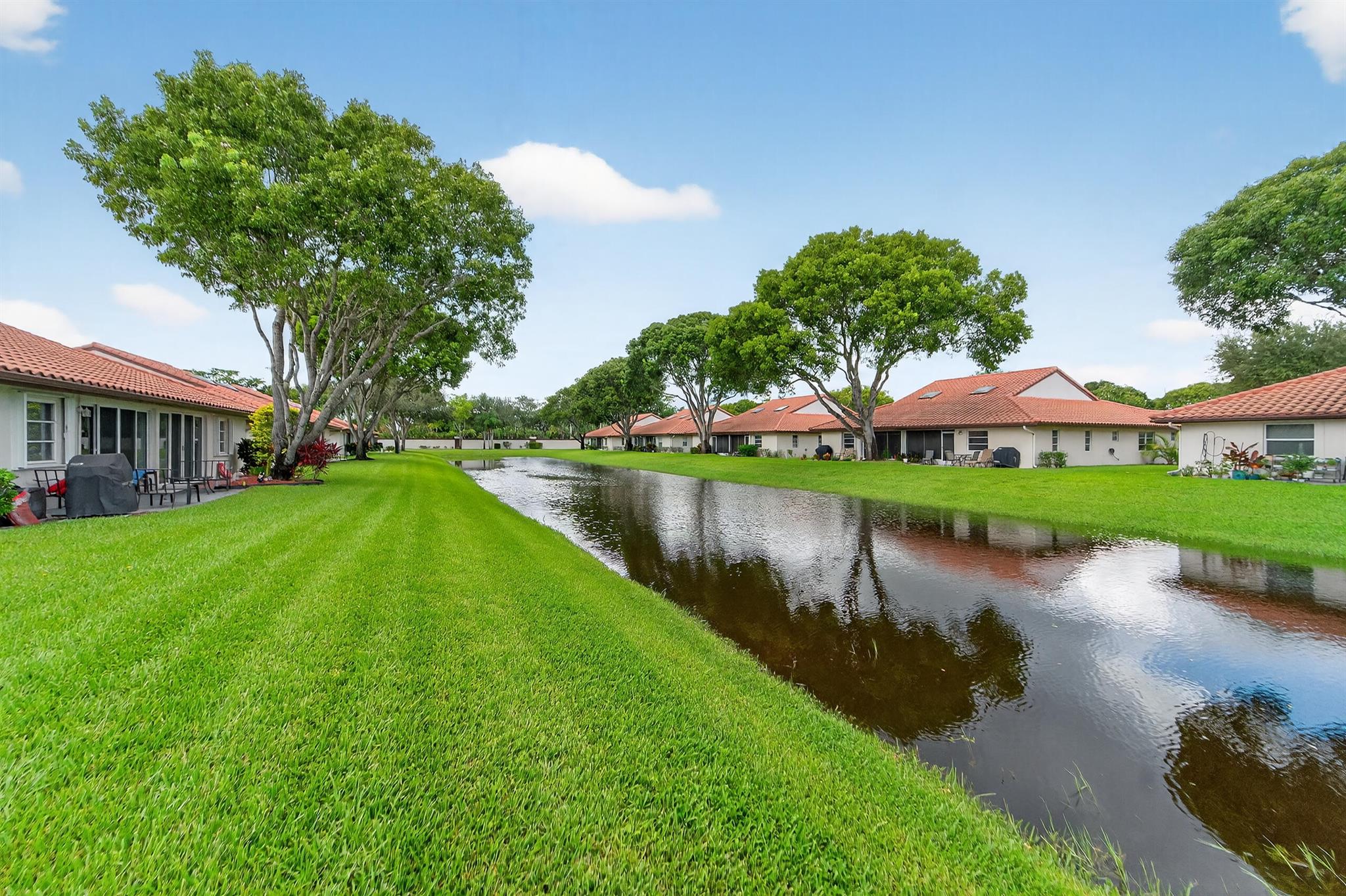 HUNTINGTON POINTE - Residential