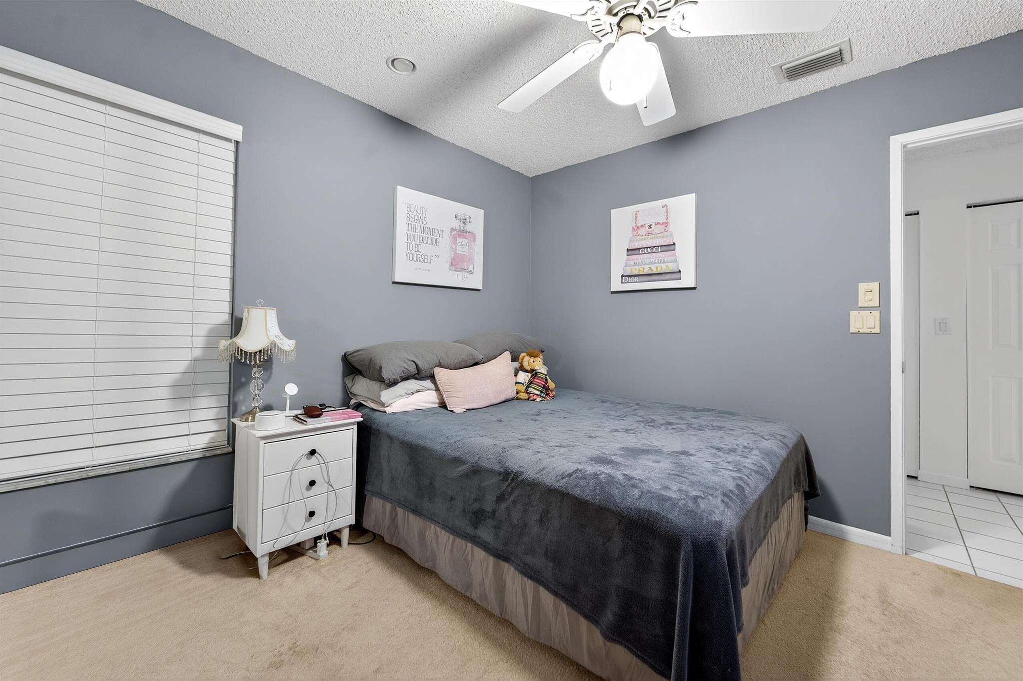 HUNTINGTON POINTE - Residential