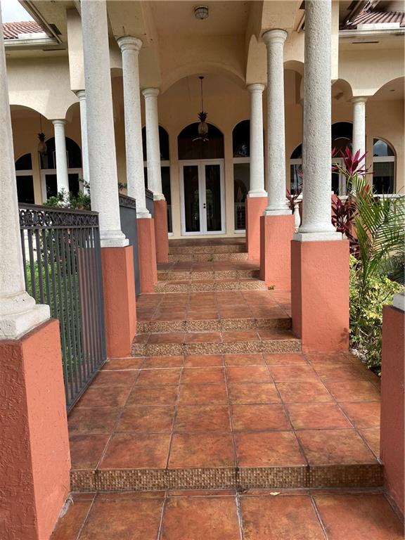 Bonaventure 82-43 B - Residential