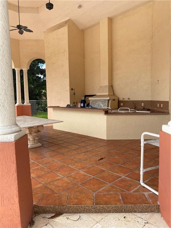 Bonaventure 82-43 B - Residential