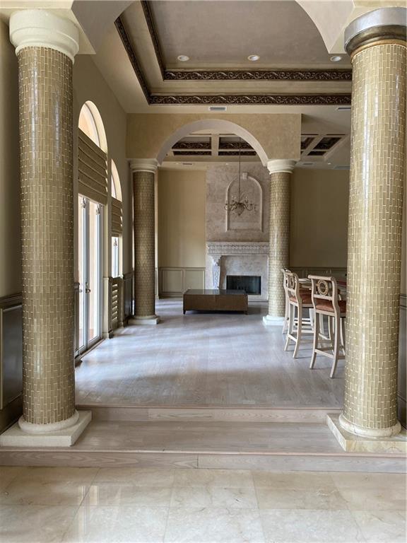 Bonaventure 82-43 B - Residential