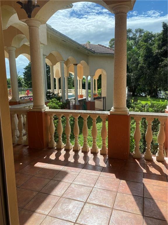 Bonaventure 82-43 B - Residential