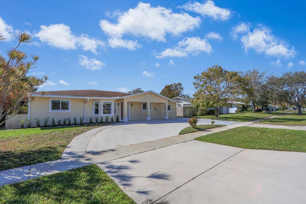 Photo of 3316 Bermuda Road, Palm Beach Gardens, FL 33410 (MLS # R11058230)