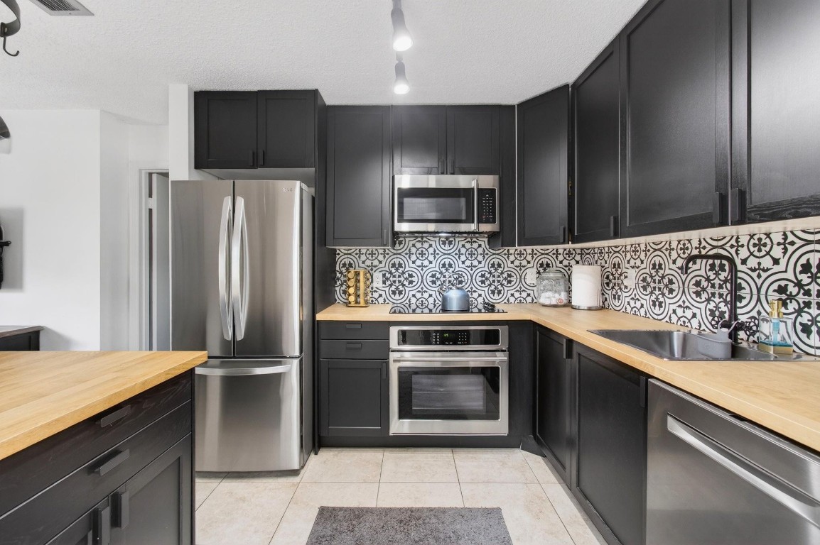 Plum At Boca Pointe - Residential