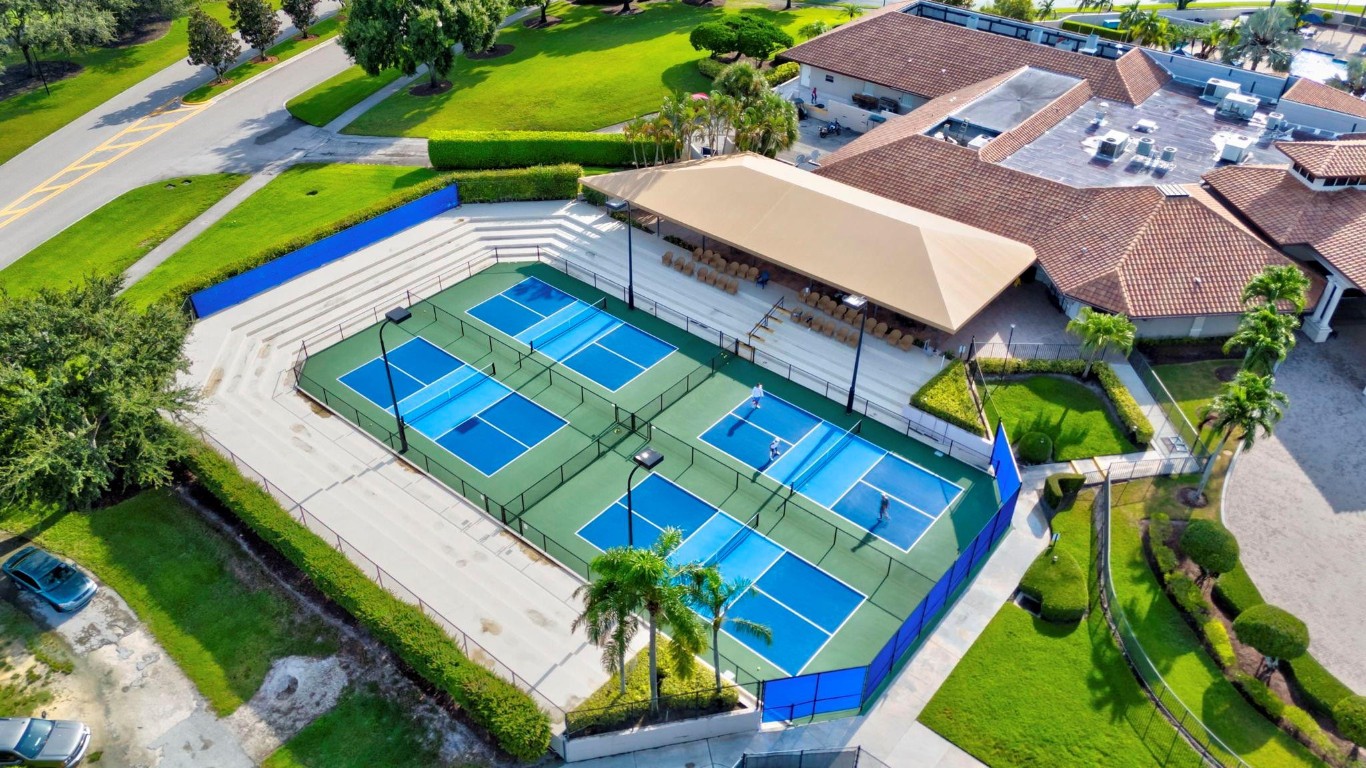 Plum At Boca Pointe - Residential