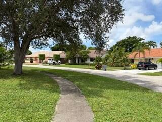 Properties | Stephanie Kaufman 9332 Laurel Green Drive