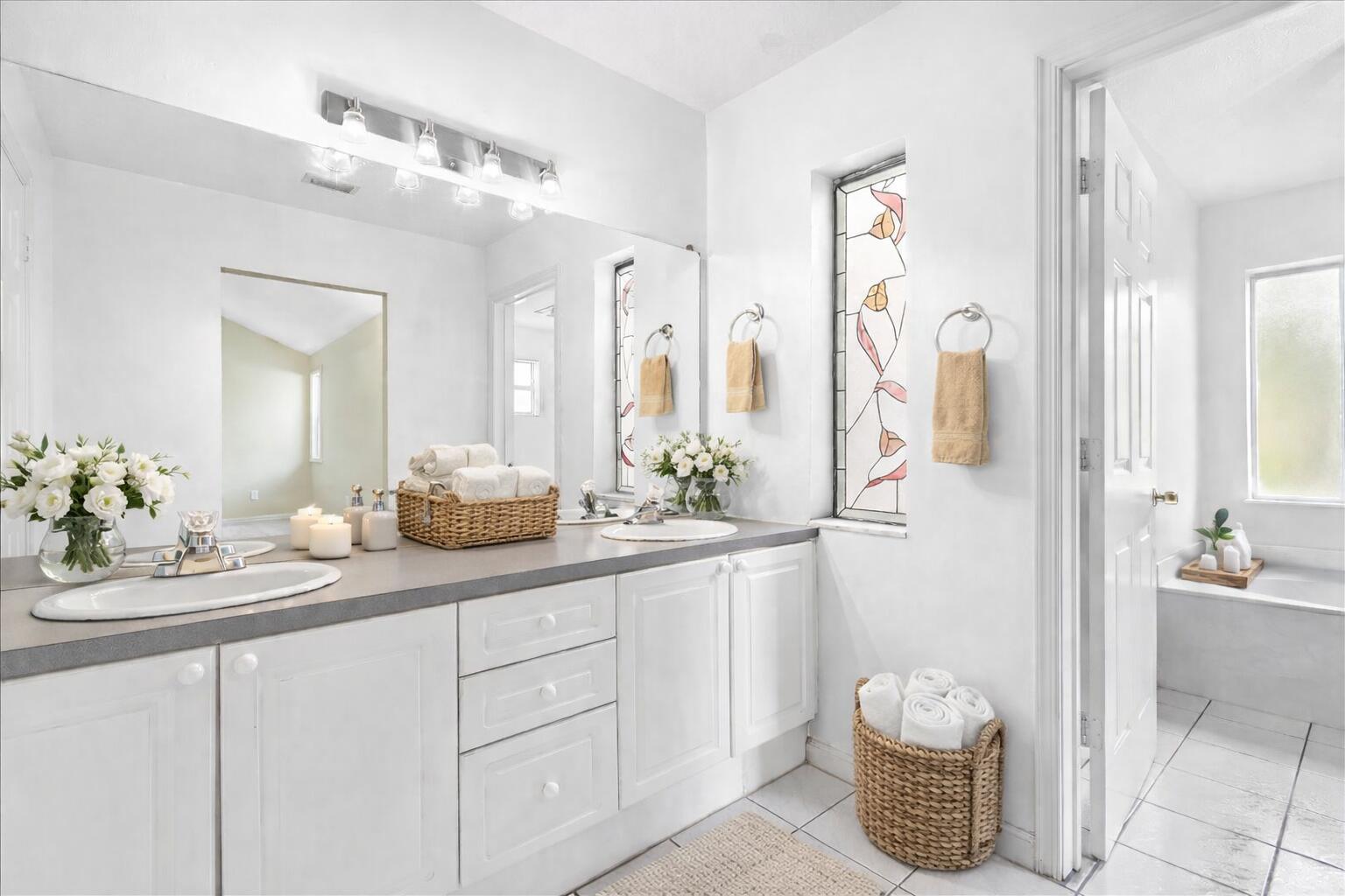 ISLAND OF RIVER BRIDGE - Residential