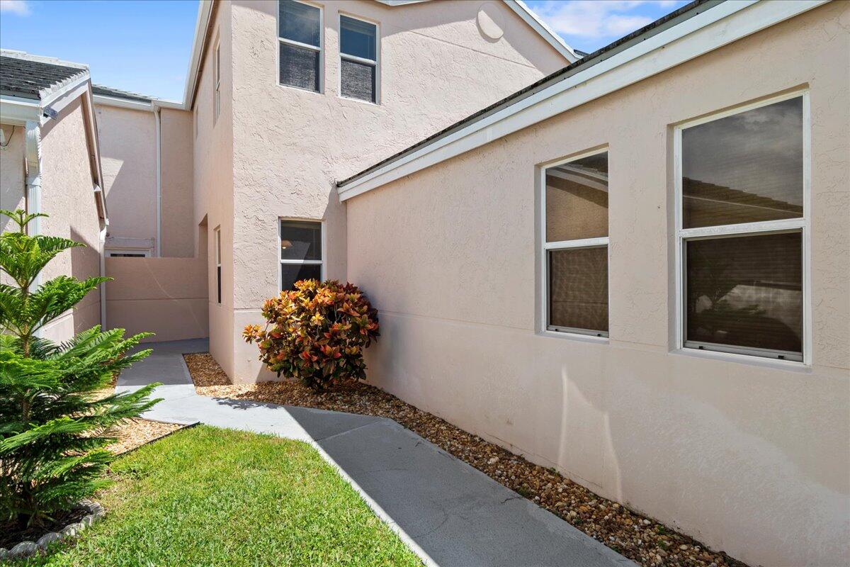 1007 Island Manor Drive