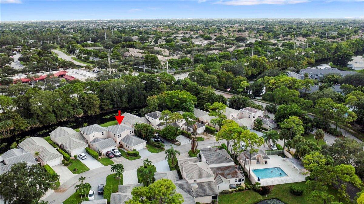 ISLAND OF RIVER BRIDGE - Residential