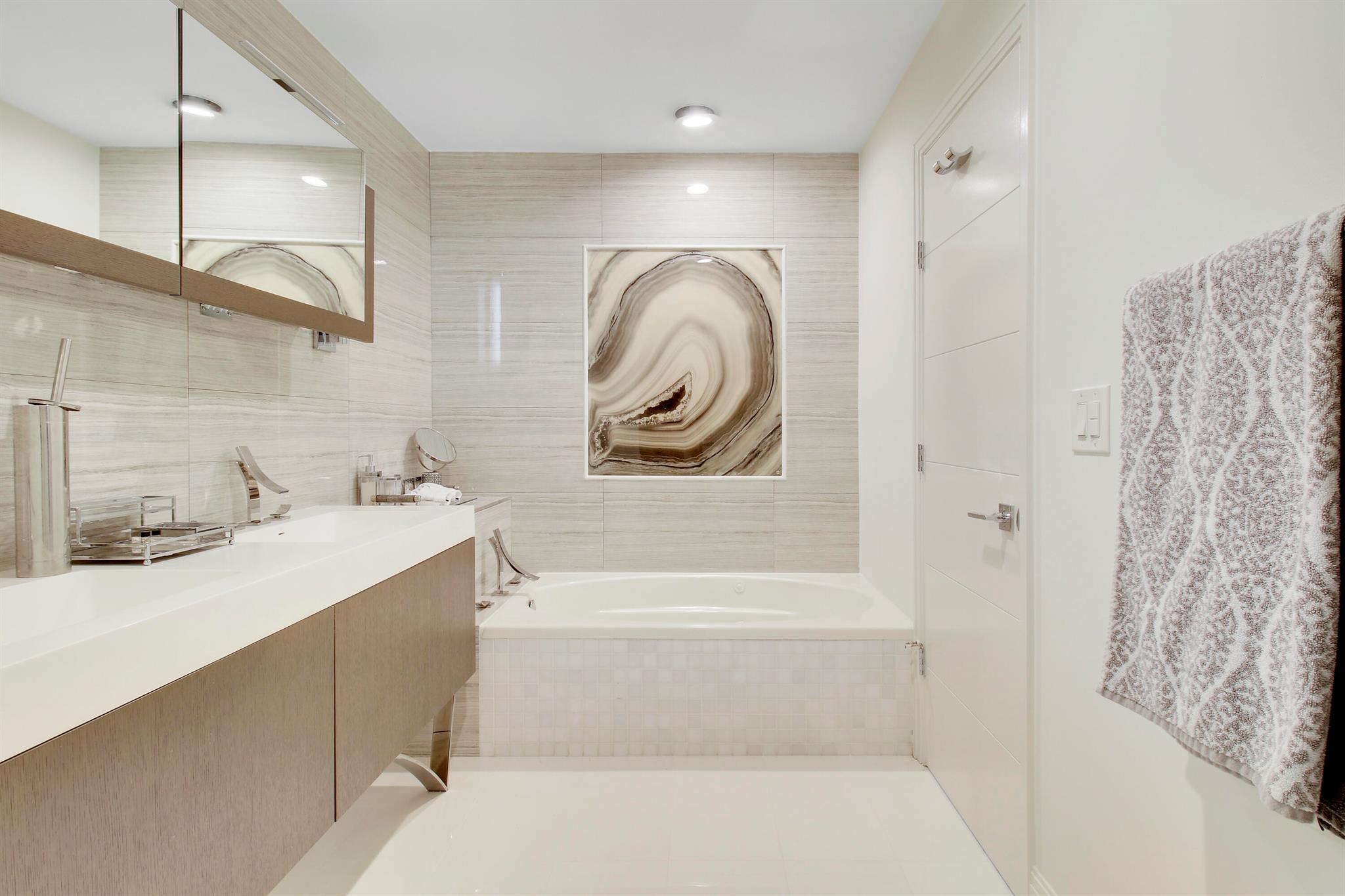 LA PAZ AT BOCA POINTE - Residential