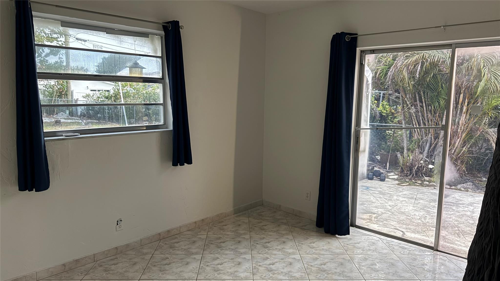 BOCA RATONE HGHTS - Residential