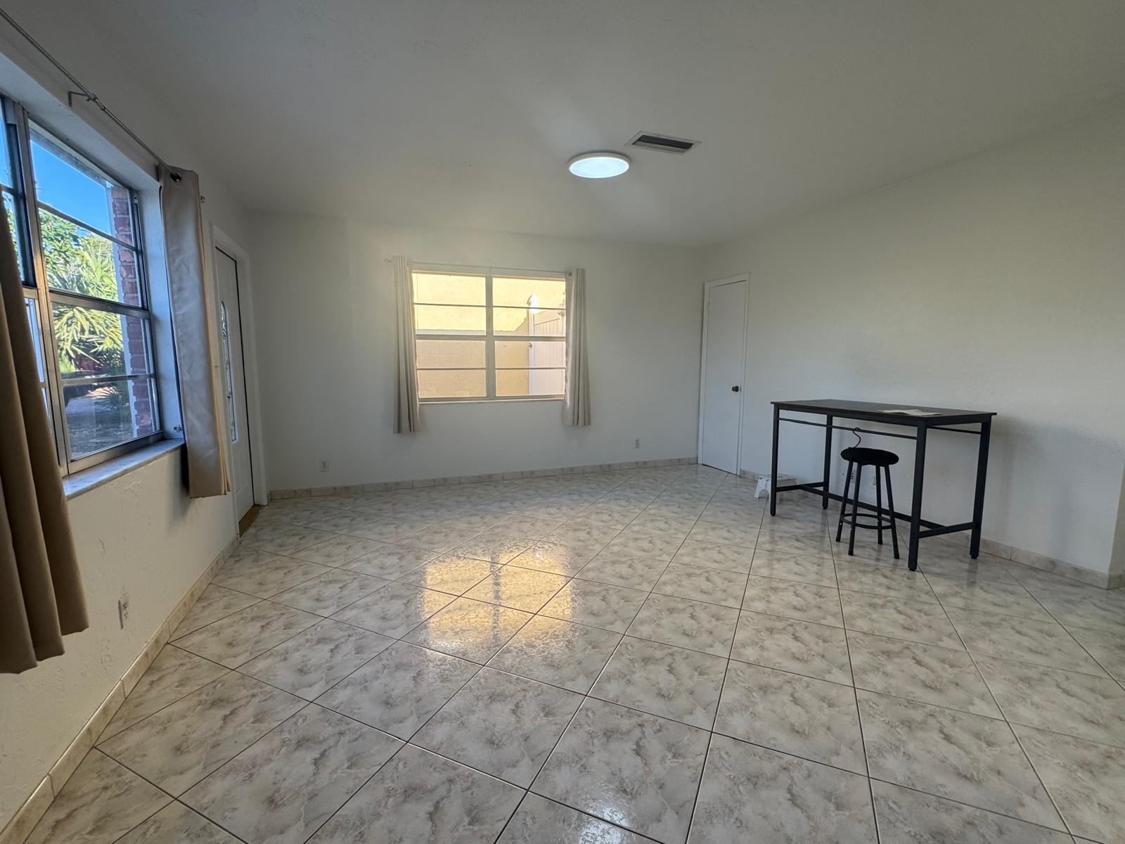 BOCA RATONE HGHTS - Residential