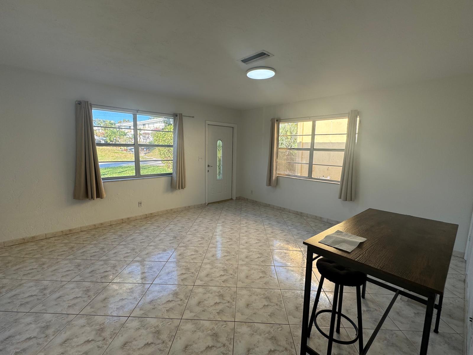 BOCA RATONE HGHTS - Residential