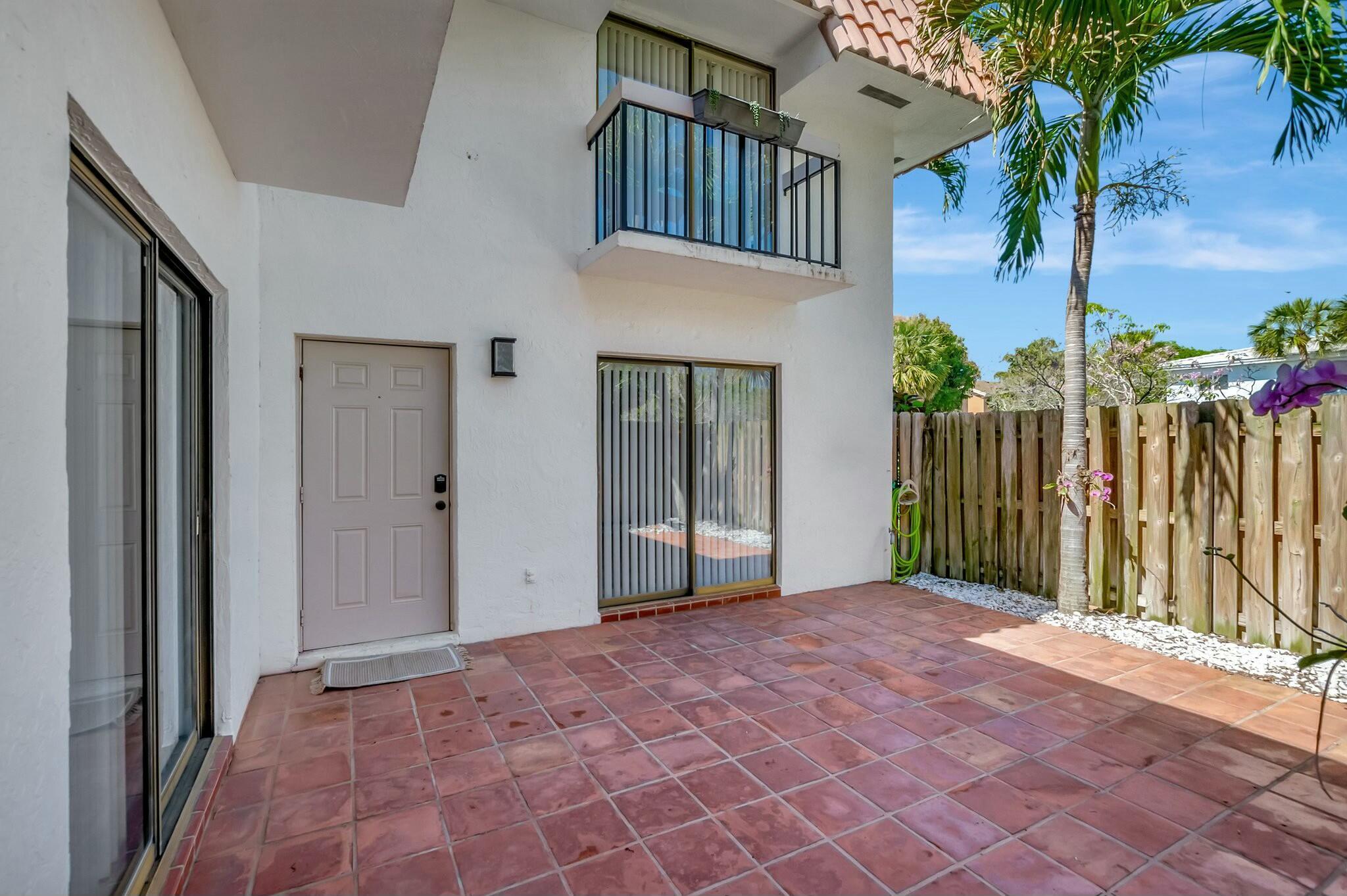 1251 S Federal Highway 1020