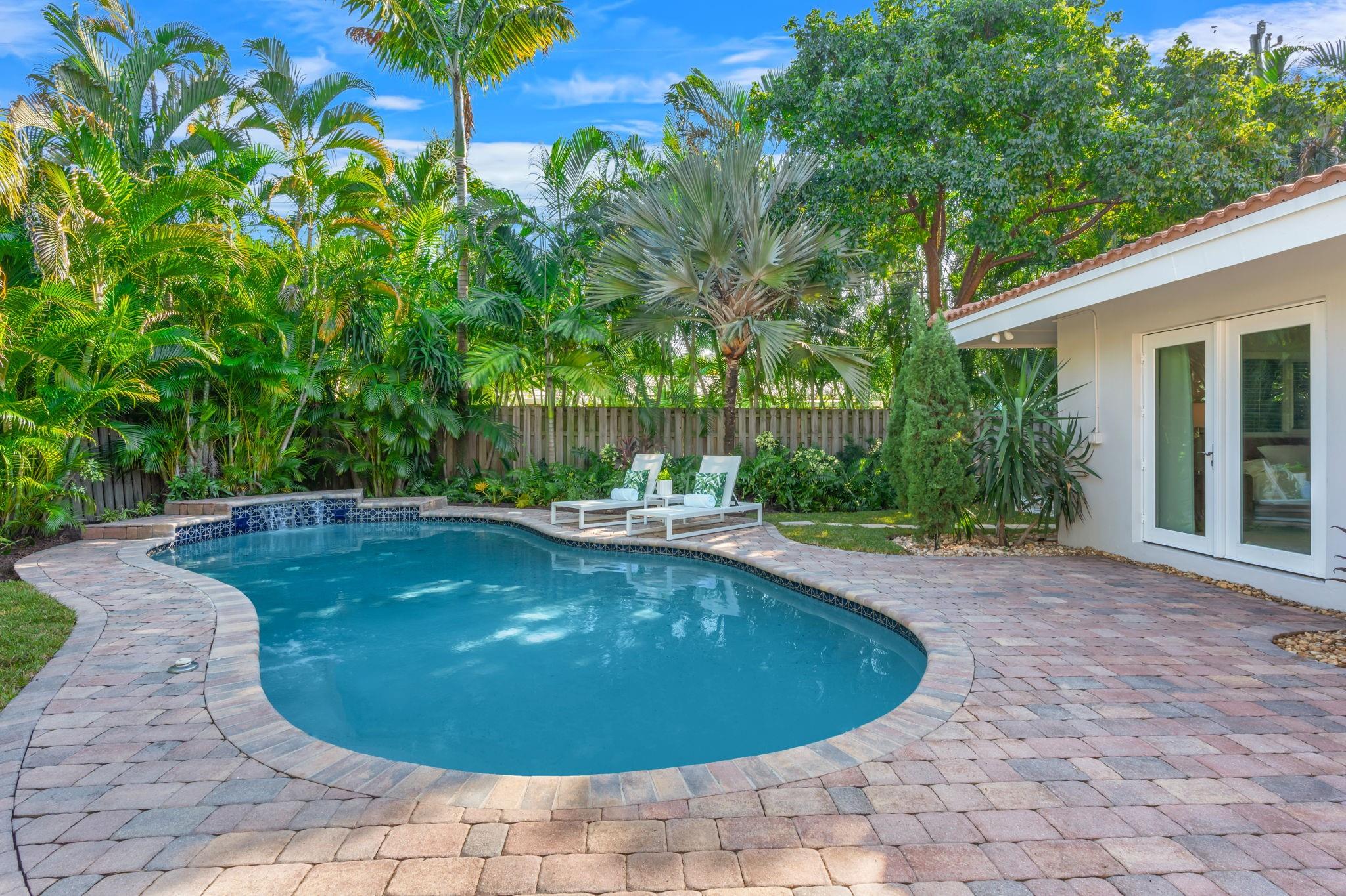 Coral Estates 32-29 B - Residential