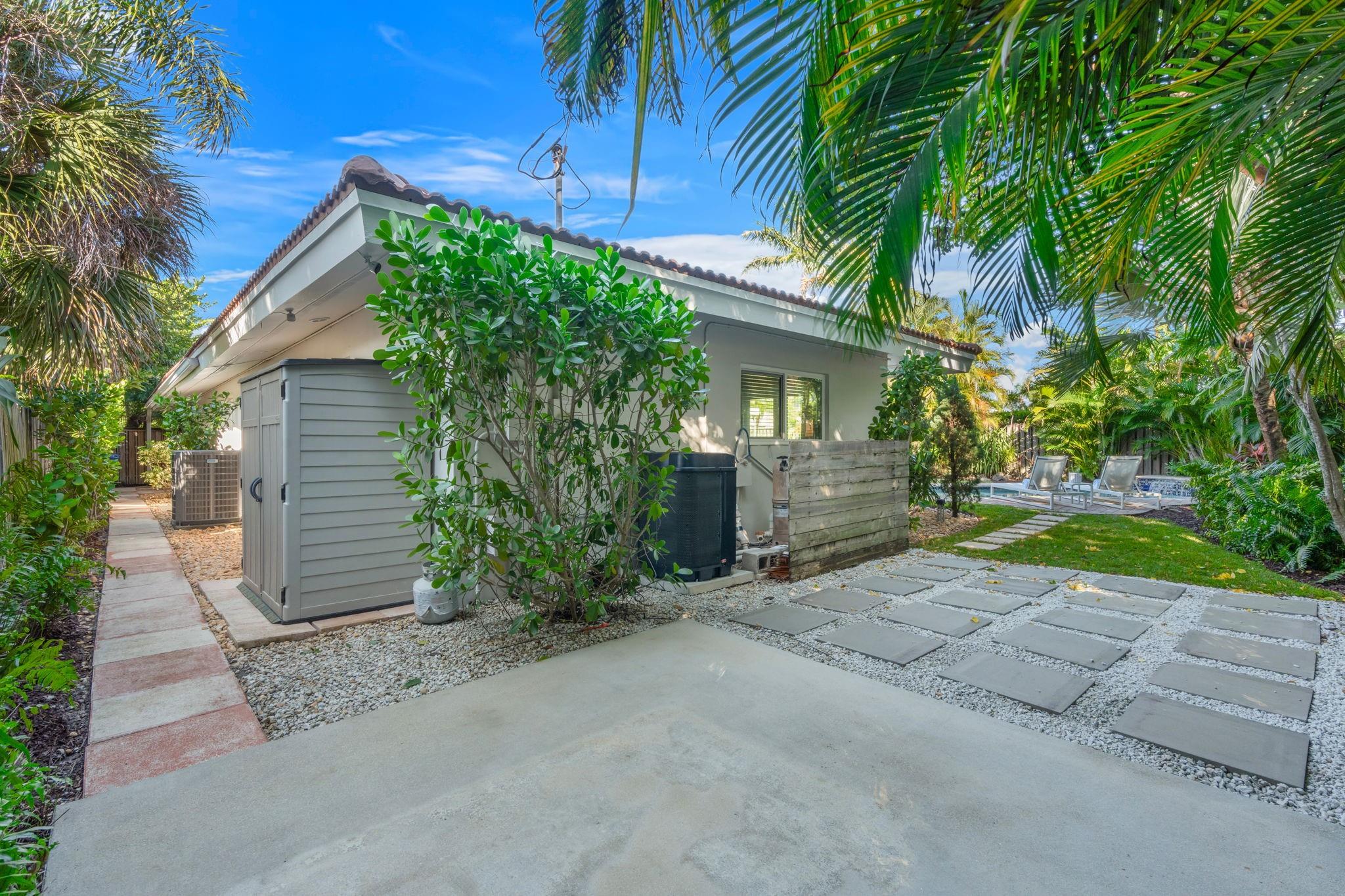 Coral Estates 32-29 B - Residential