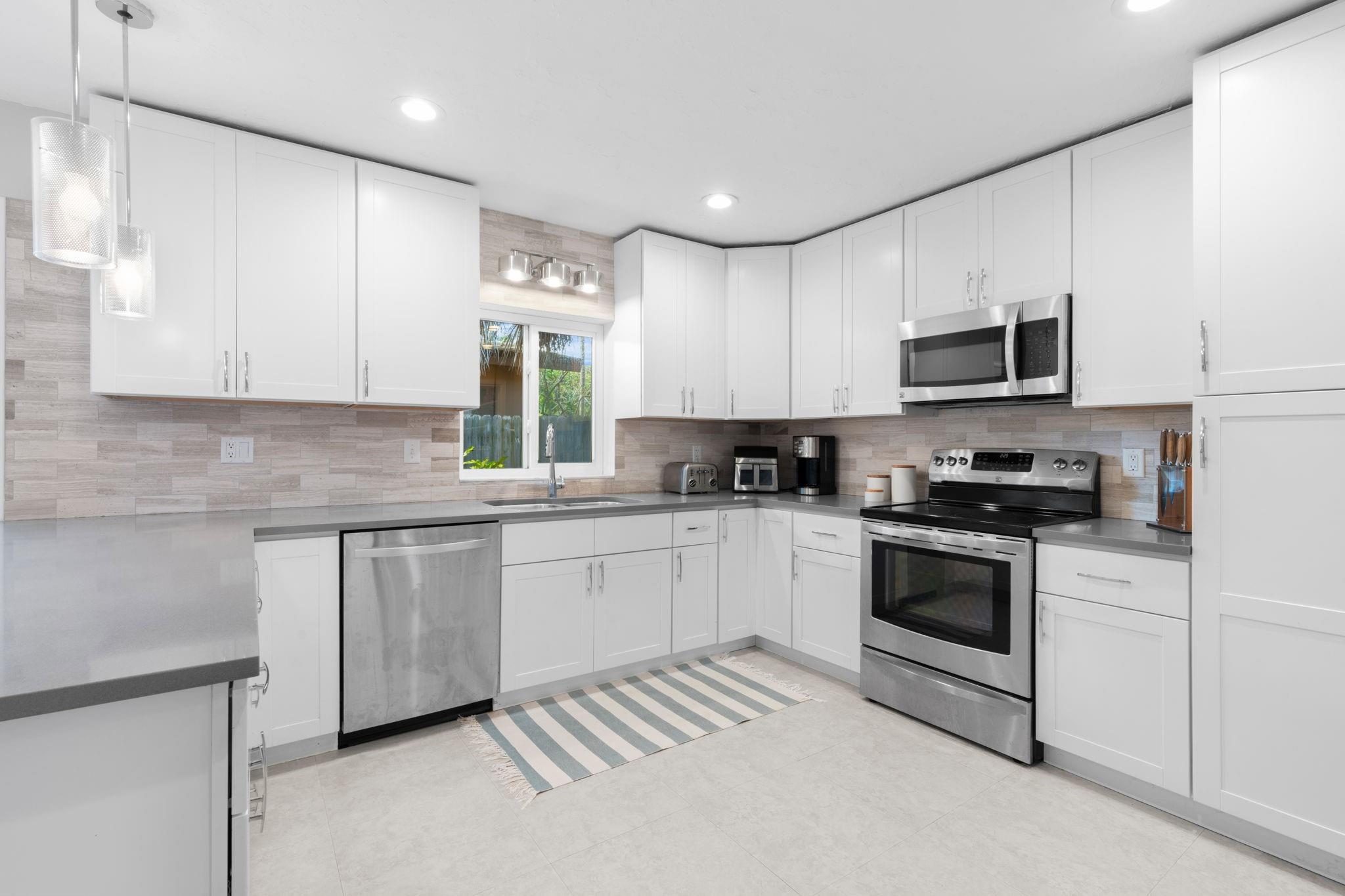 Coral Estates 32-29 B - Residential