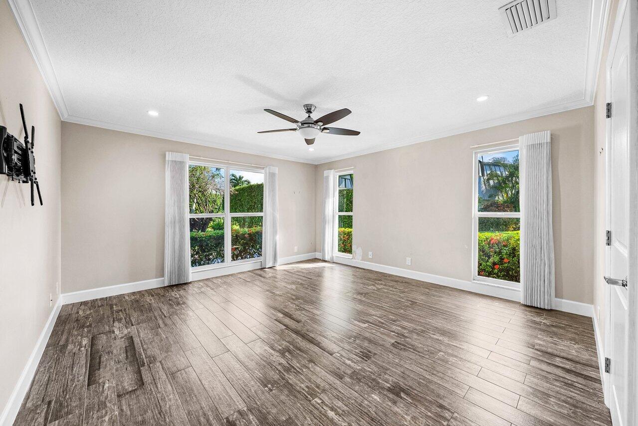 FRENCH ROYALE VILLAS - Residential