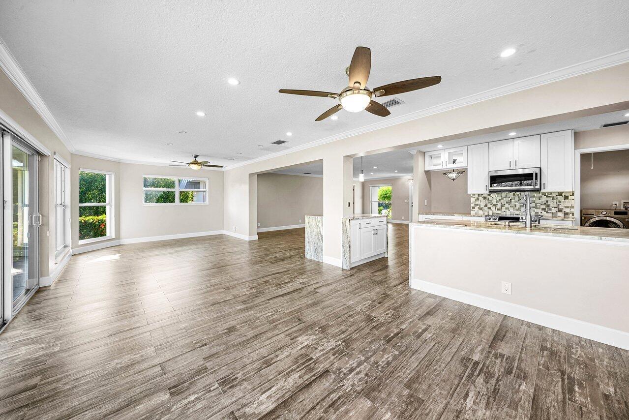 FRENCH ROYALE VILLAS - Residential