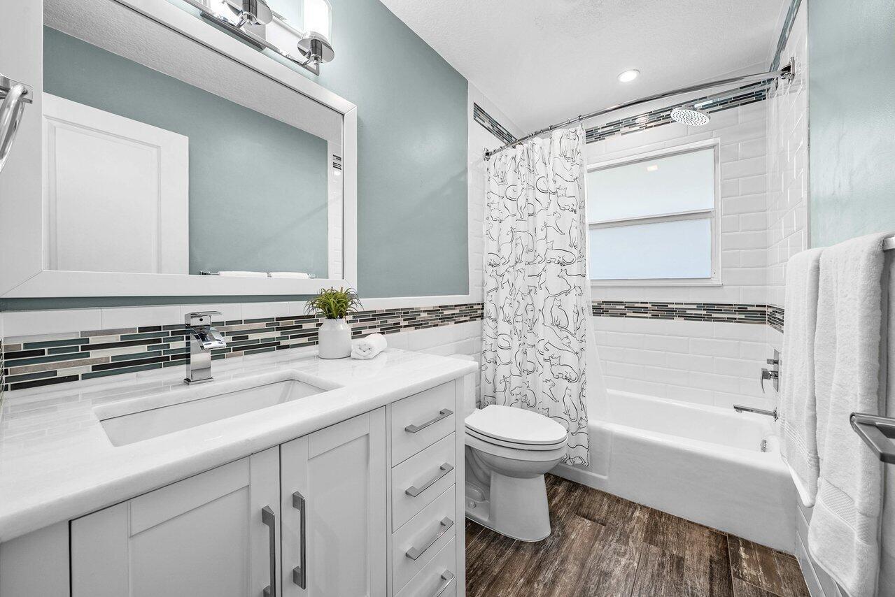 FRENCH ROYALE VILLAS - Residential