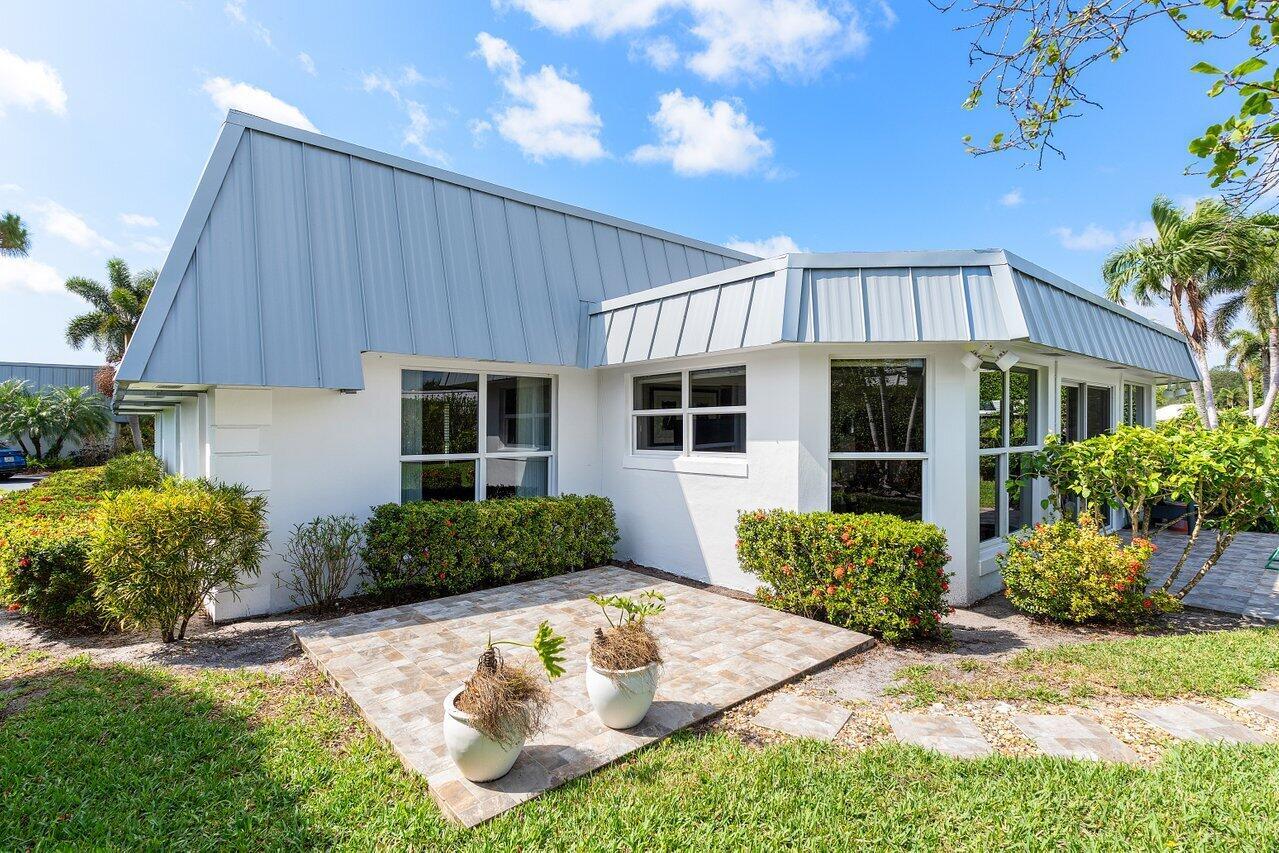 FRENCH ROYALE VILLAS - Residential