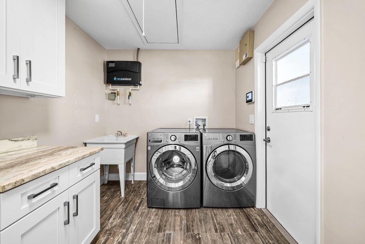 FRENCH ROYALE VILLAS - Residential