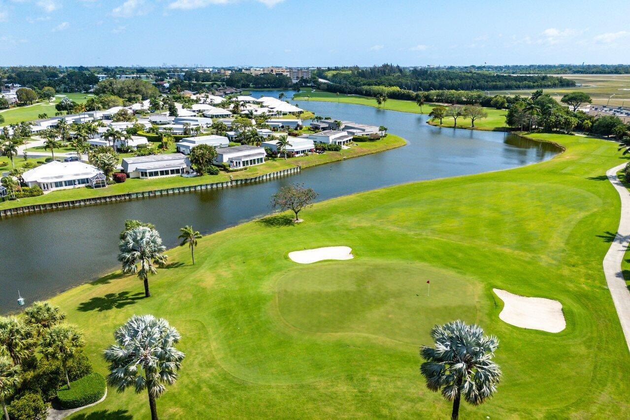 FRENCH ROYALE VILLAS - Residential