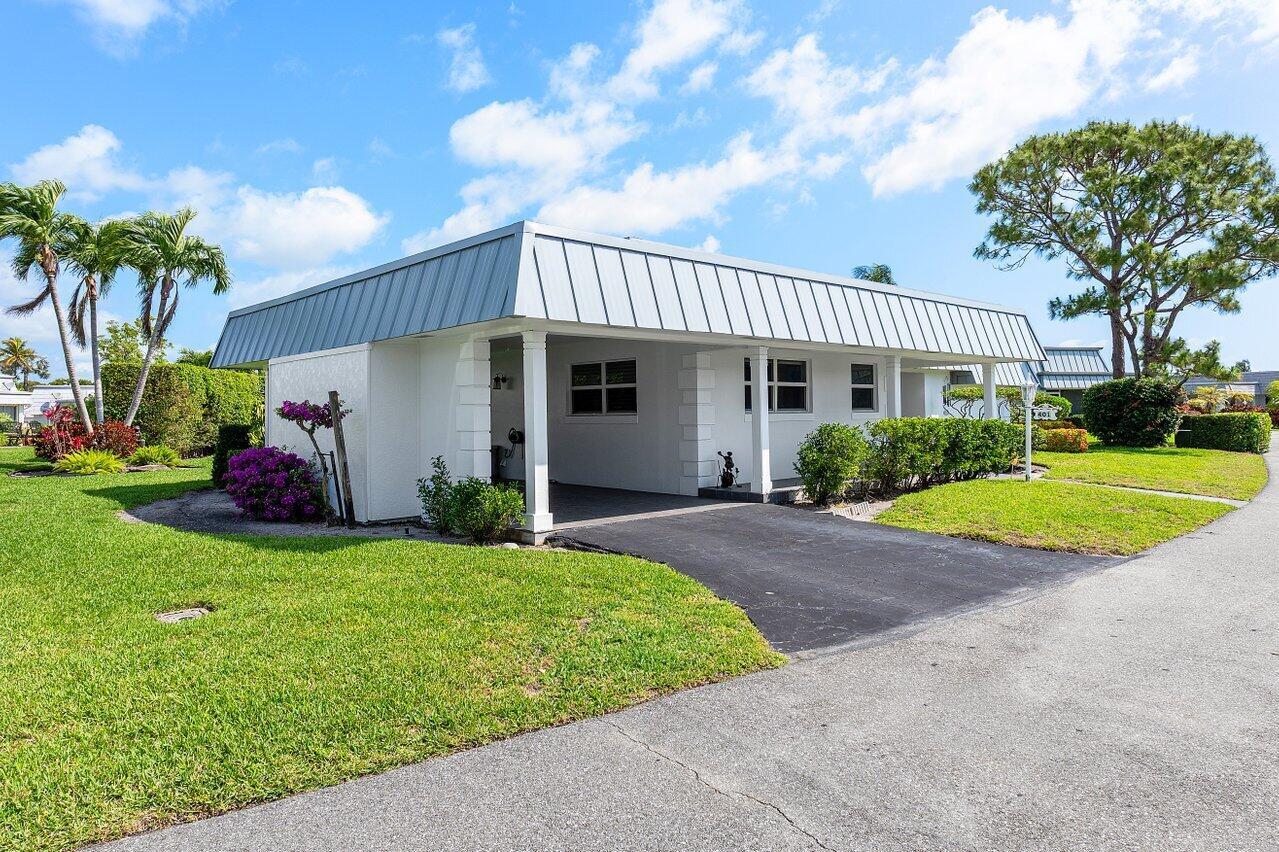 401 French Royale Circle