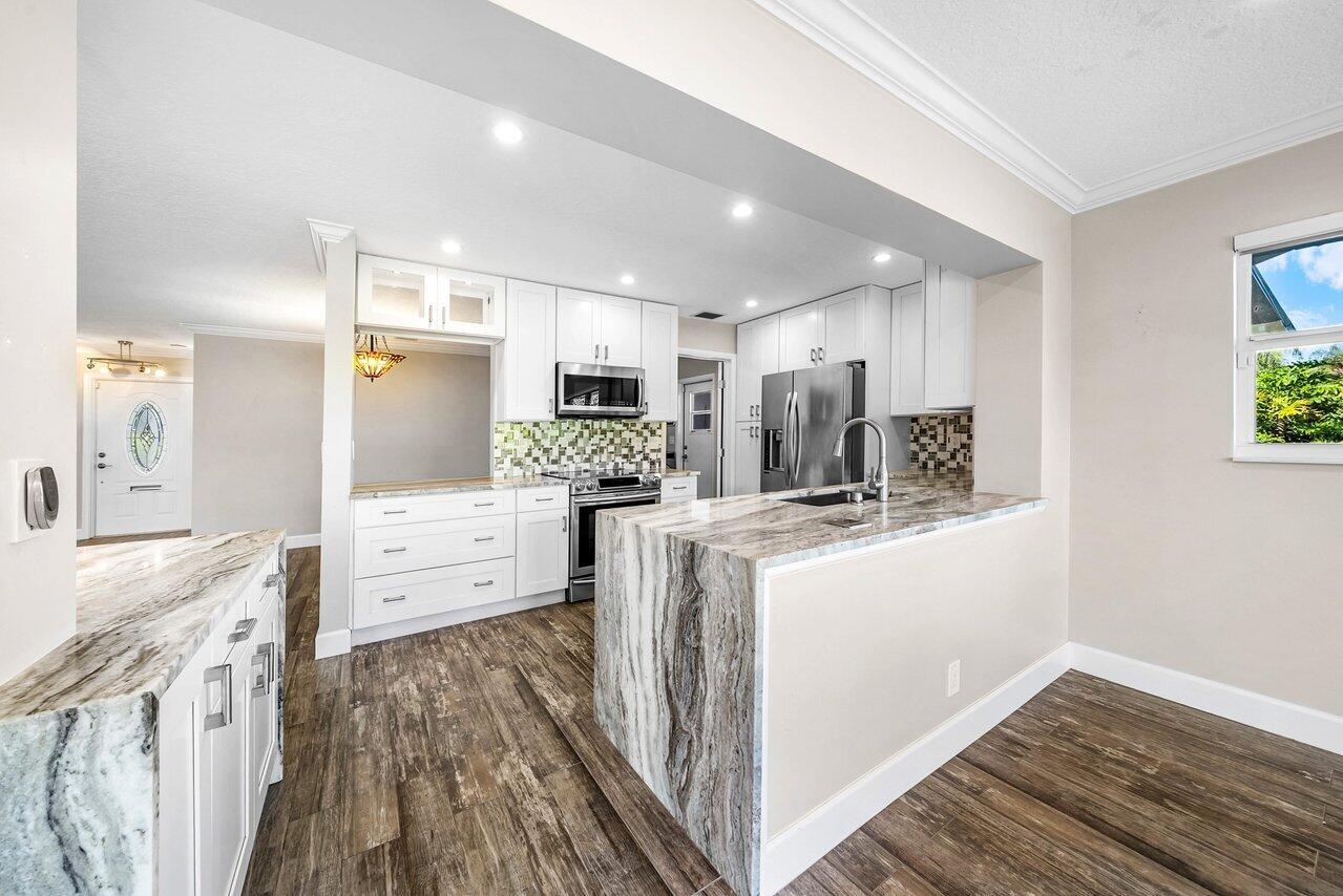 FRENCH ROYALE VILLAS - Residential