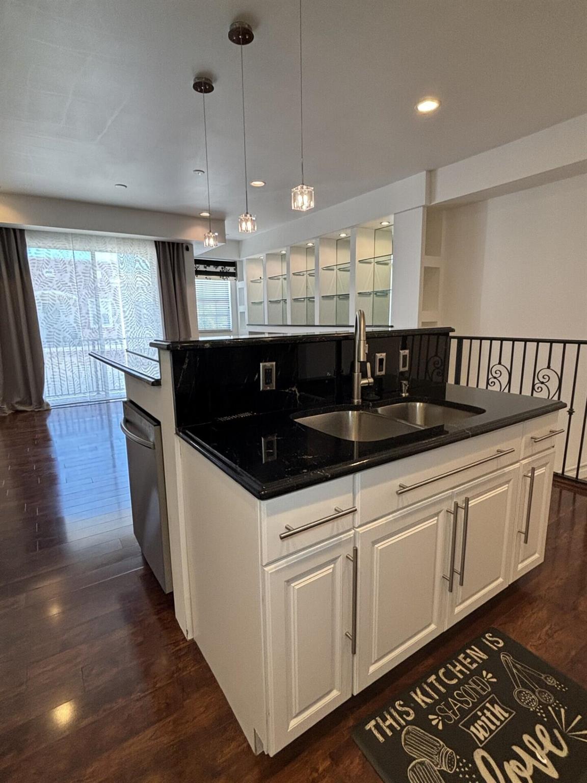 PROMENADE AT TRADITION NO II, A CONDOMINIUM - Residential Lease