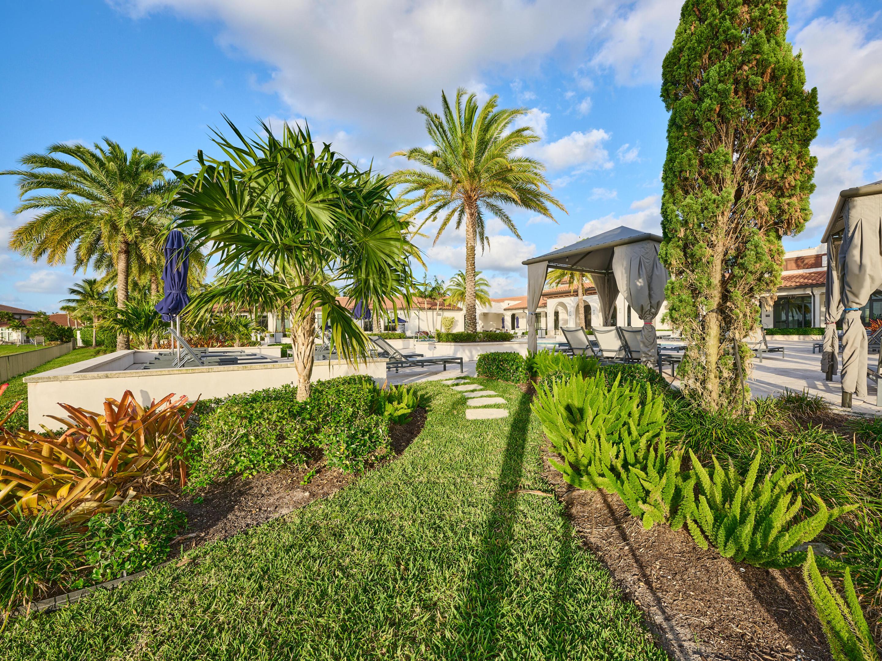 PARKLAND BAY - Residential