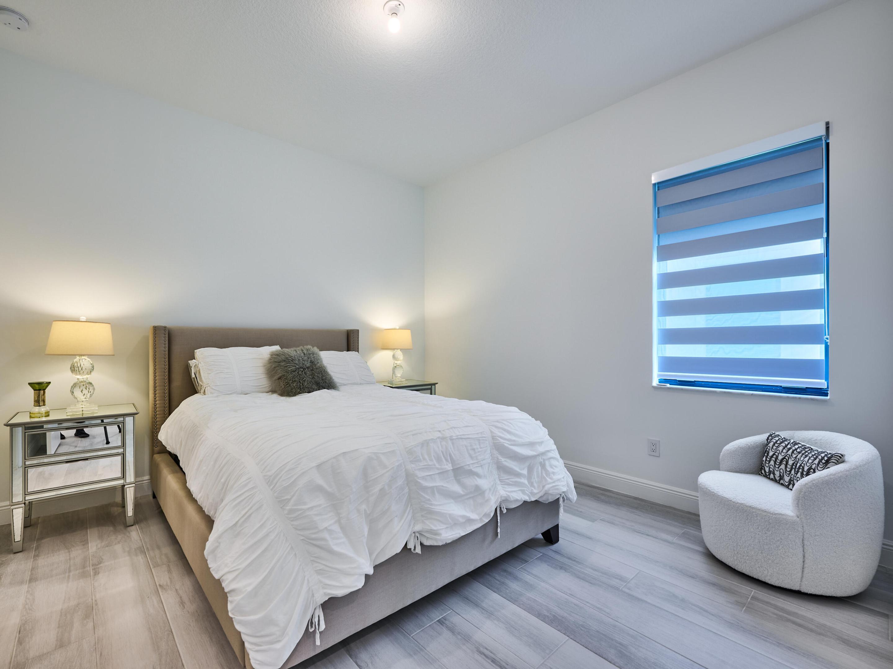 PARKLAND BAY - Residential