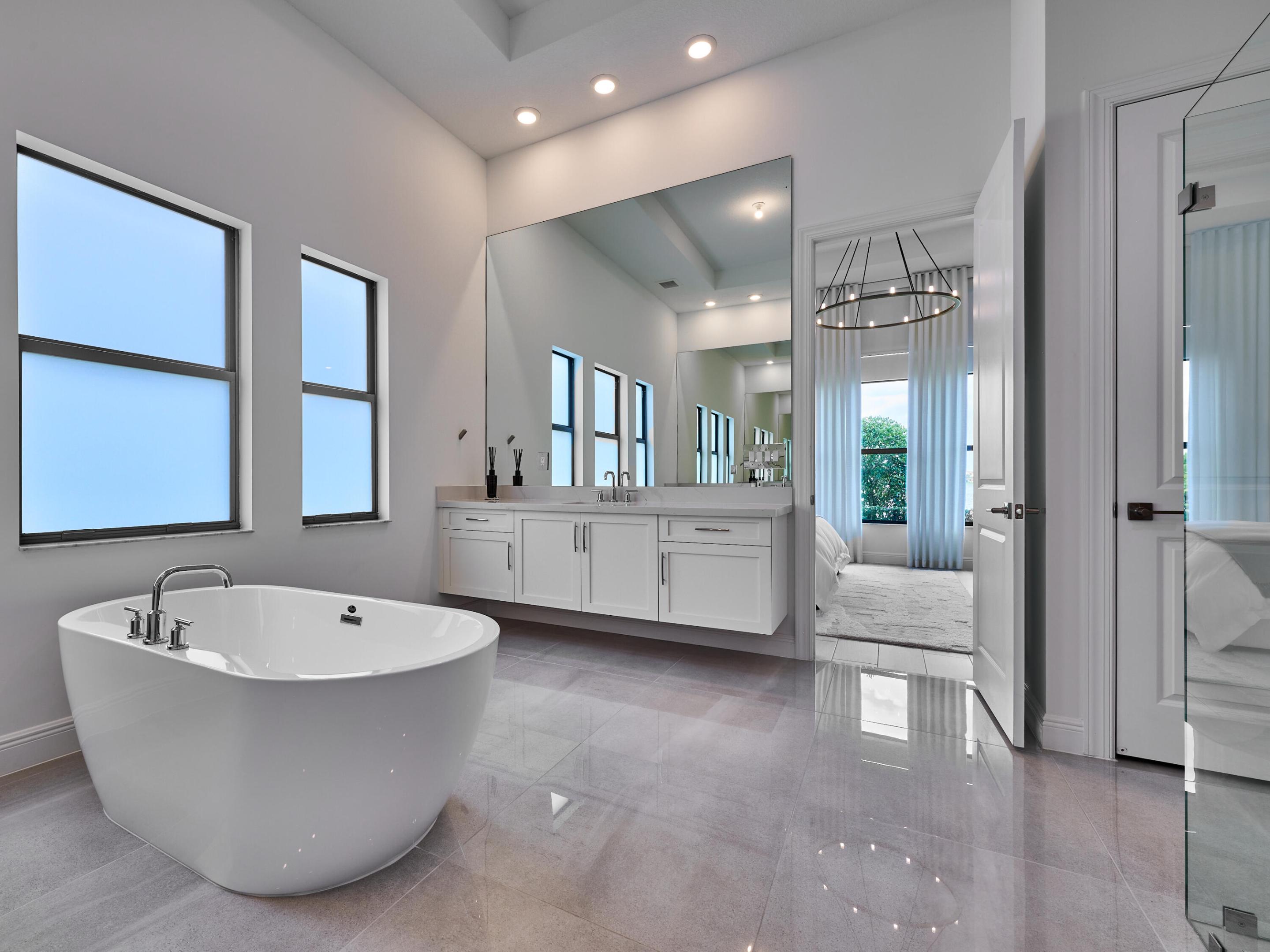 PARKLAND BAY - Residential