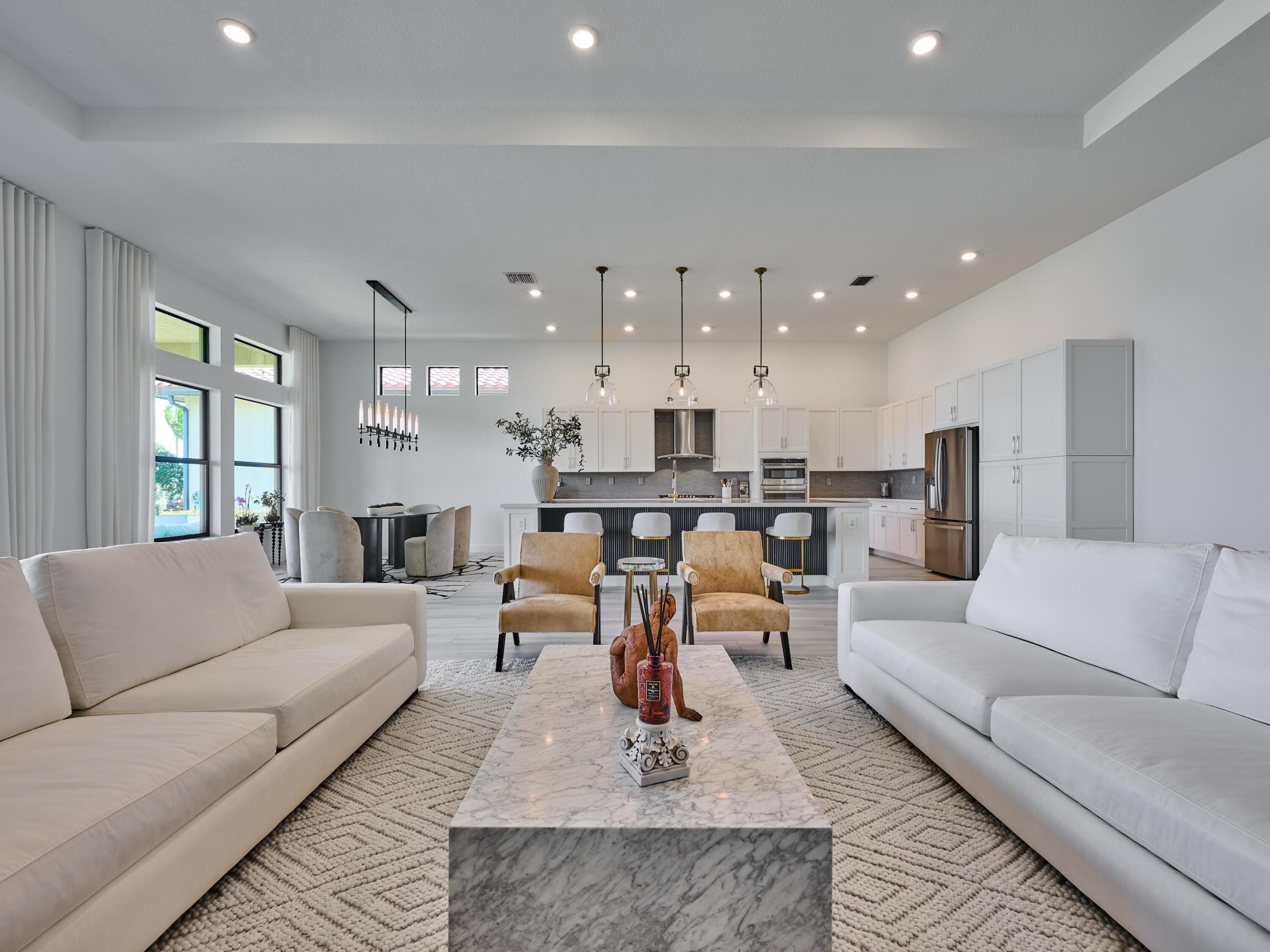 PARKLAND BAY - Residential